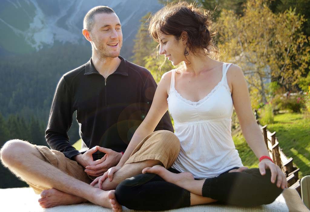 The Hot Couple Pose for the Photo Together. Stock Image - Image of fitness,  bloke: 218442189